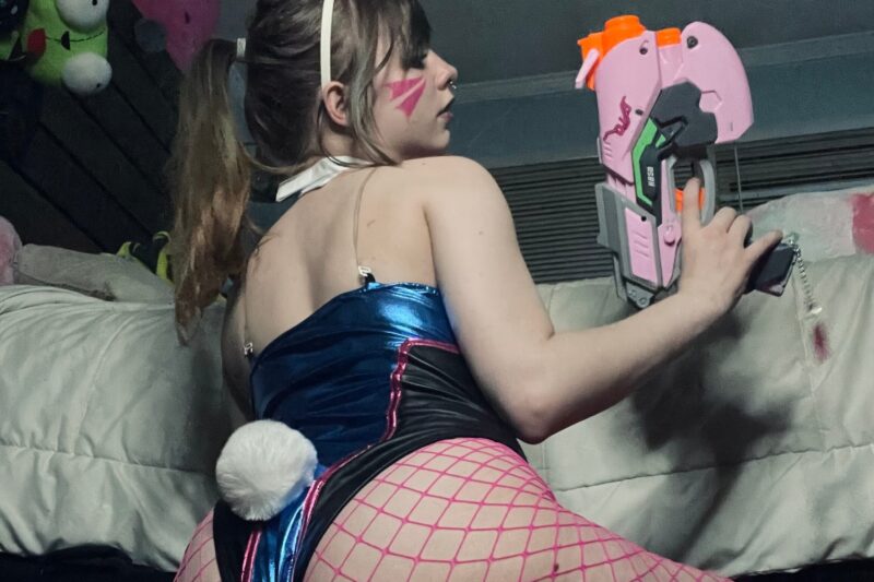 Sad lil Succubus – D.Va