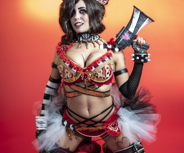 Khainsaw – Anna Williams & Mad Moxxi