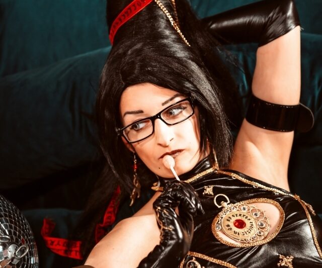 #TheOwlett – Bayonetta