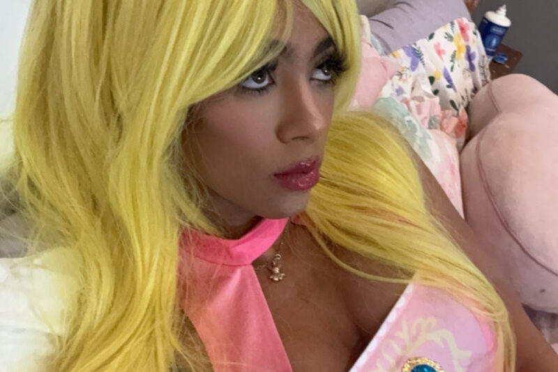 #Sunpi – Princess Peach