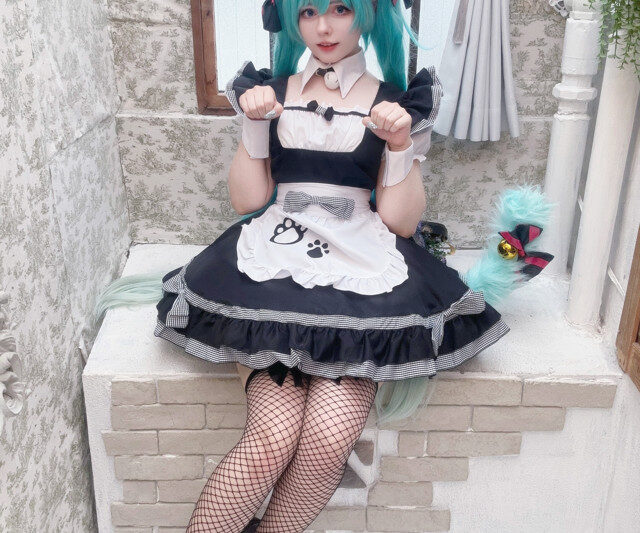 #Saya Scarlet – Maid Miku