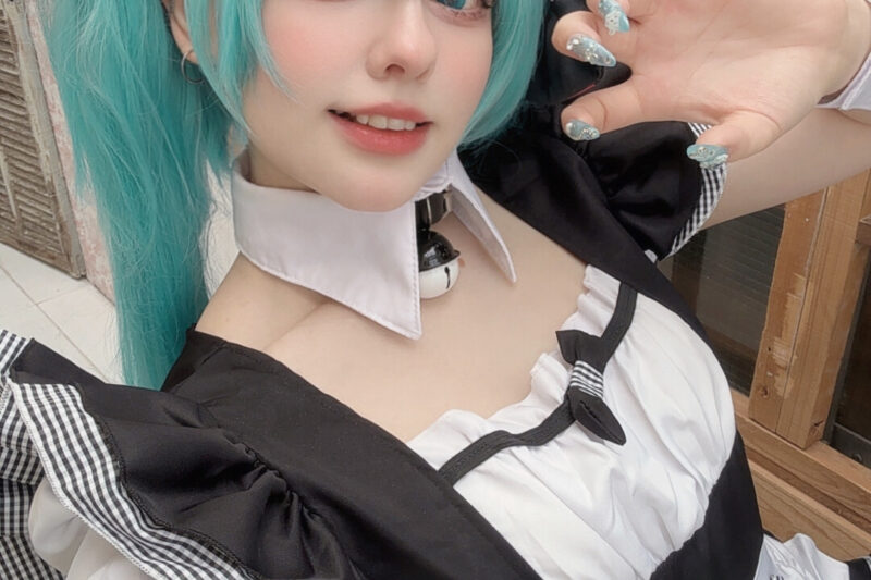 #Saya Scarlet – Neko Maid Miku