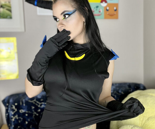 #Dogtor Izzy – Shiny Umbreon