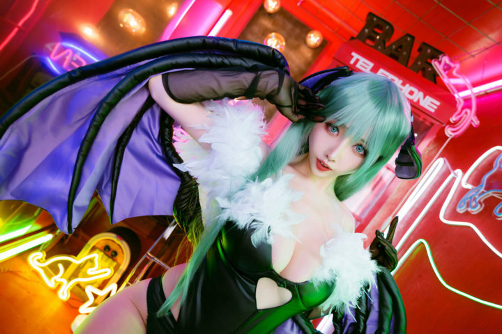 #KURUPIKA (Momoiru Reku) – MORRIGAN & Sailor Moon